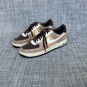 Nike Men's 07 Air Force 1 Low LV8 in Hemp Coconut Milk